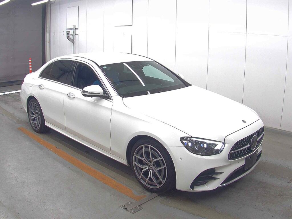 MERCEDES BENZ E-CLASS