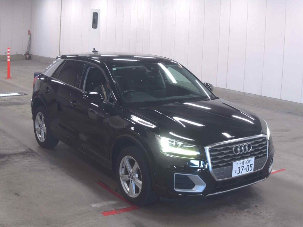 AUDI Q2