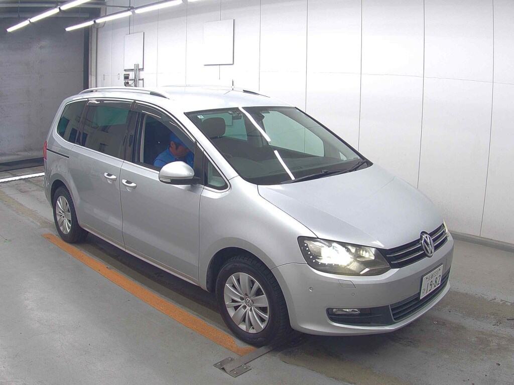 VOLKSWAGEN SHARAN