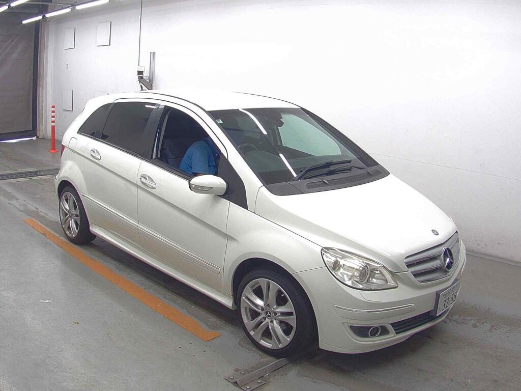 MERCEDES BENZ B-CLASS