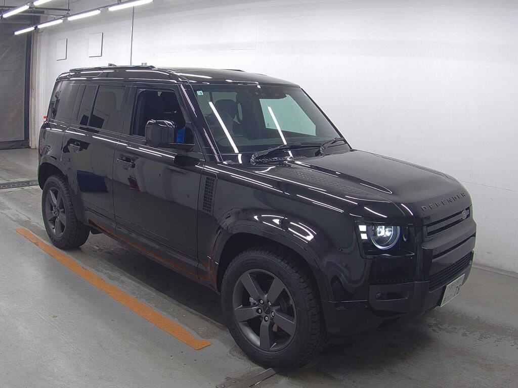 LAND ROVER DEFENDER