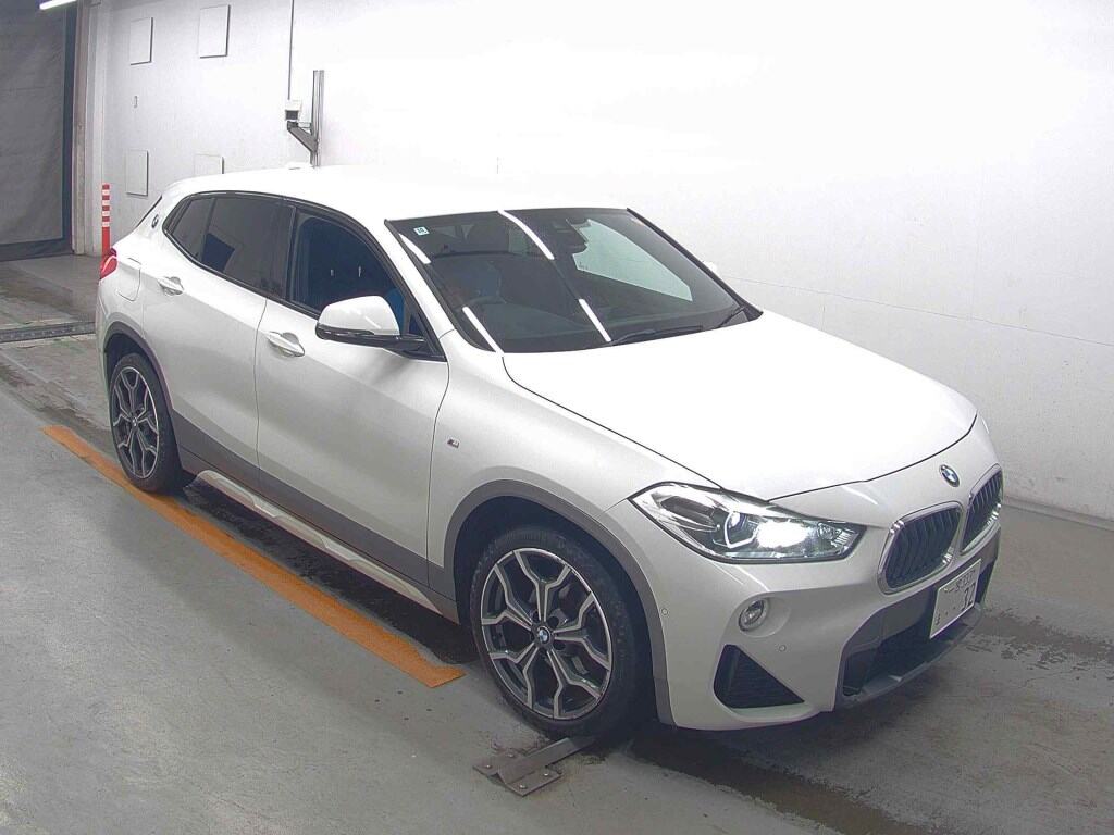 BMW X2