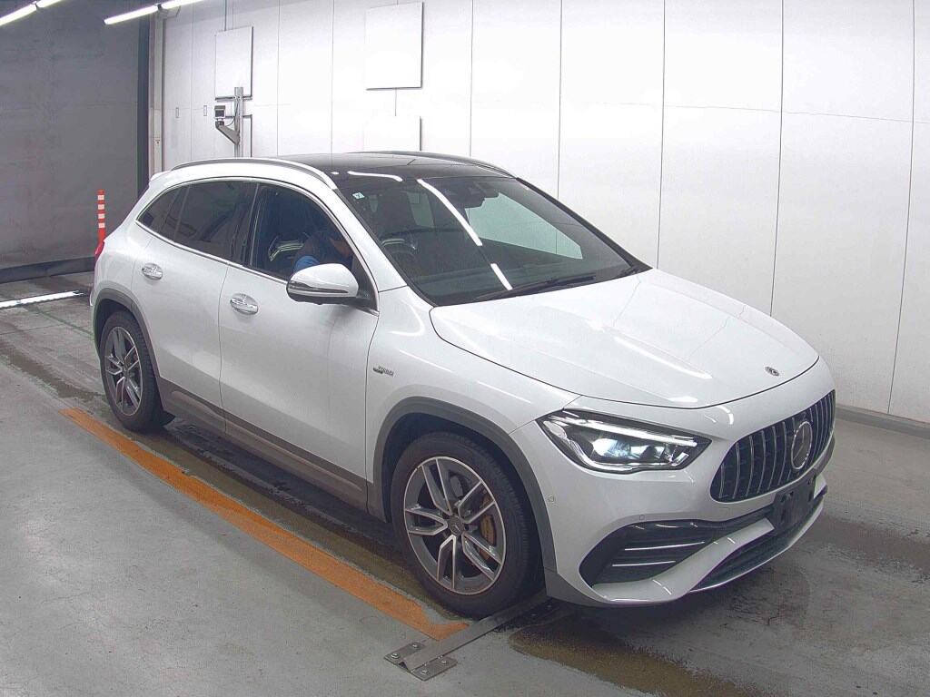 MERCEDES AMG GLA-CLASS