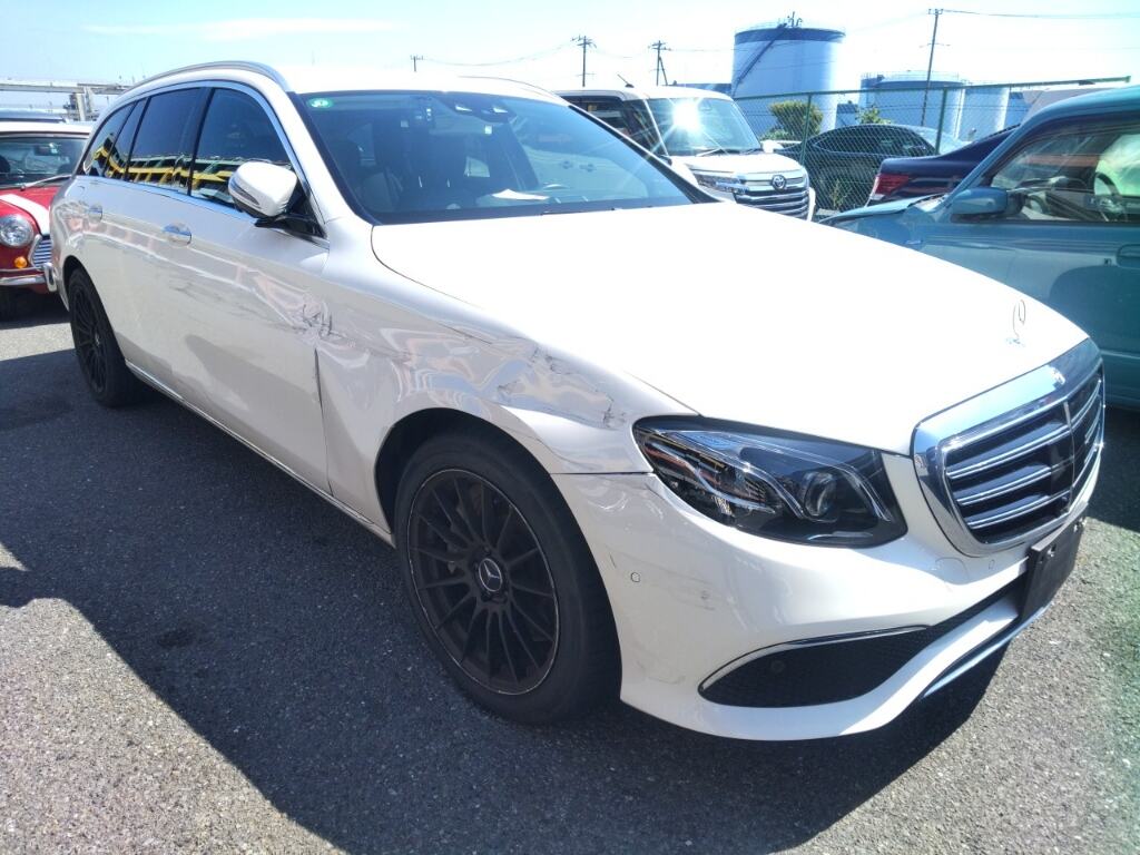 MERCEDES BENZ E-CLASS STATIONWAGON