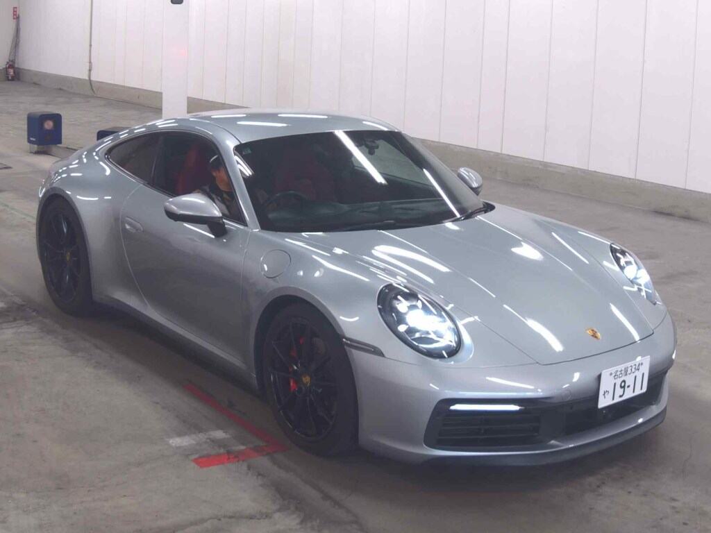 PORSCHE 911