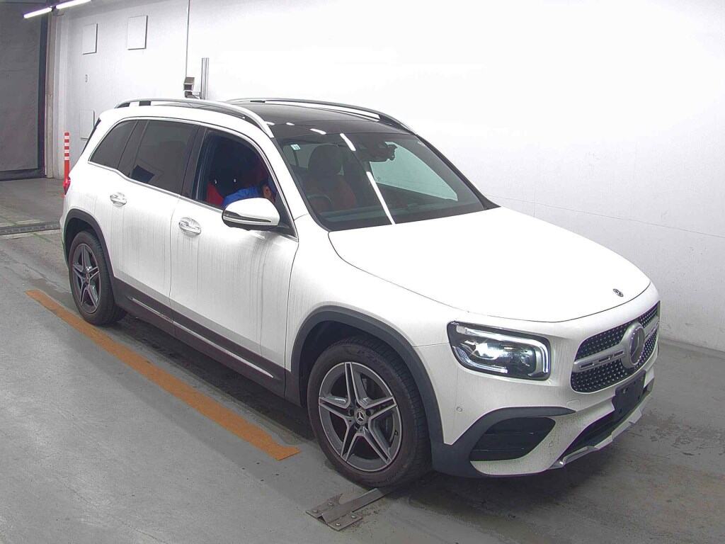 MERCEDES BENZ GLB