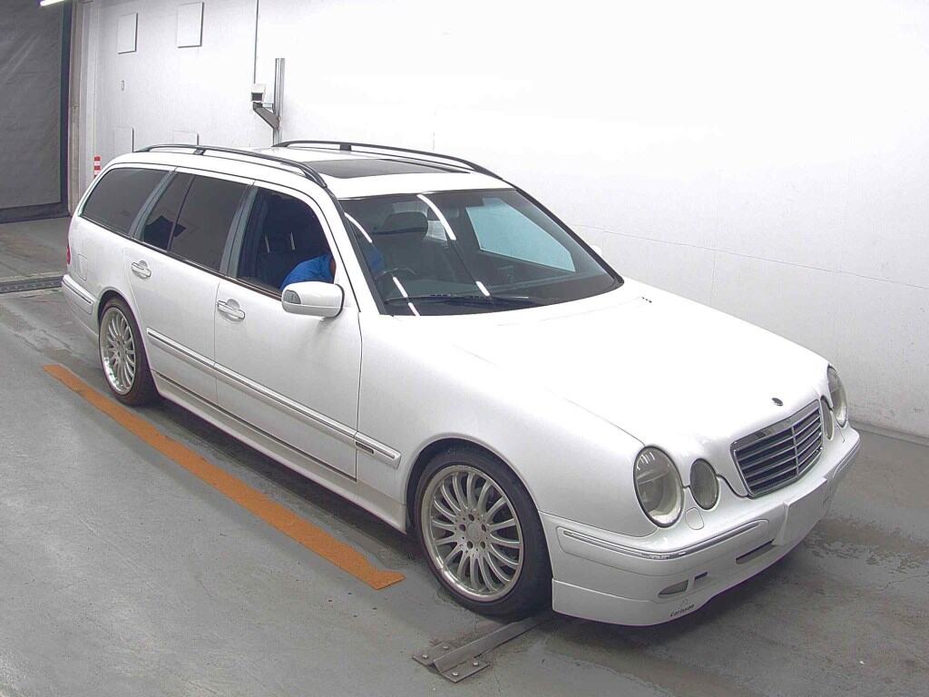 MERCEDES BENZ E-CLASS STATIONWAGON