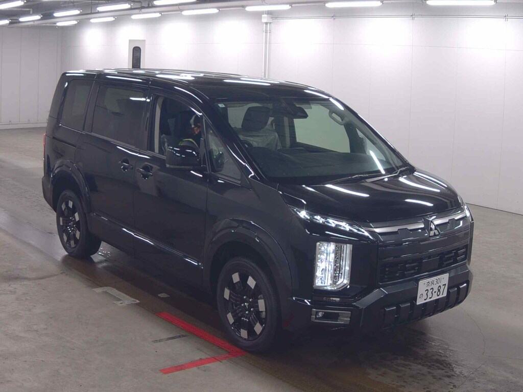 MITSUBISHI DELICA D:5
