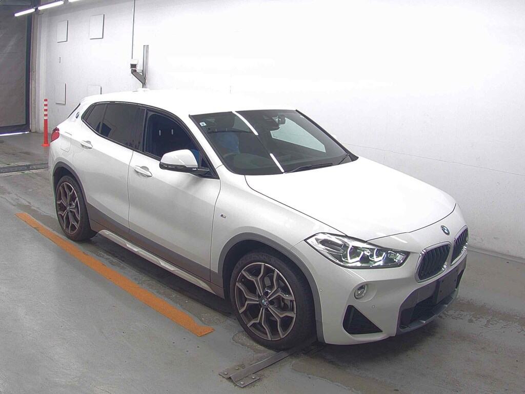 BMW X2